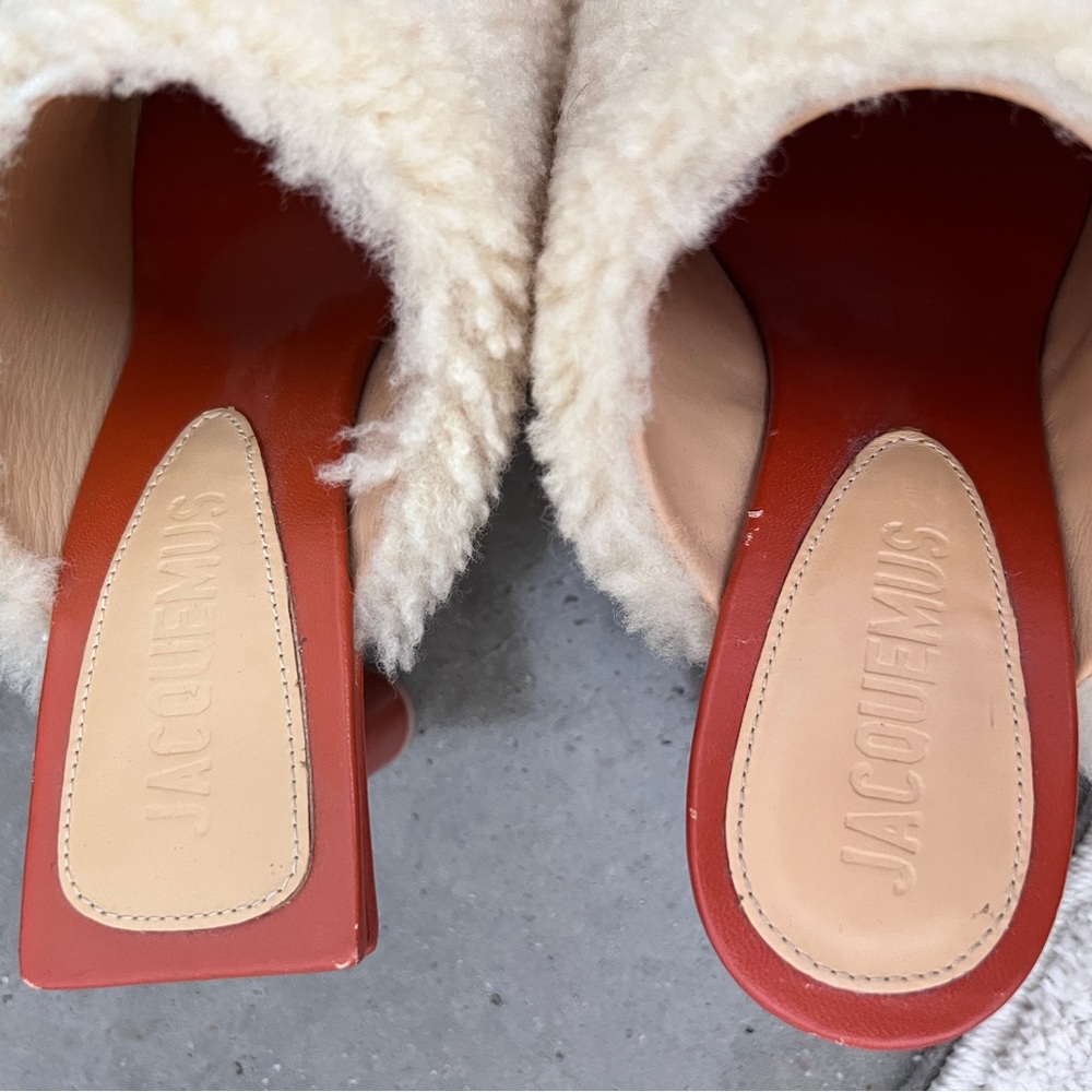 JACQUEMUS Les Mules Carre Rond Sherpa Heels - Picture 5 of 6